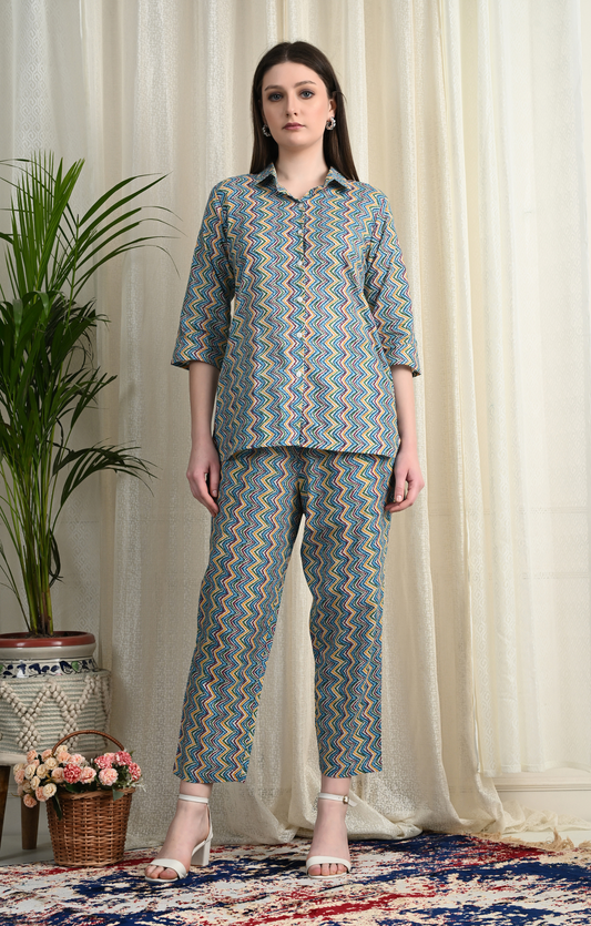 Printed Three-Quarter Sleeves Pure Cotton Shirt With Trouser